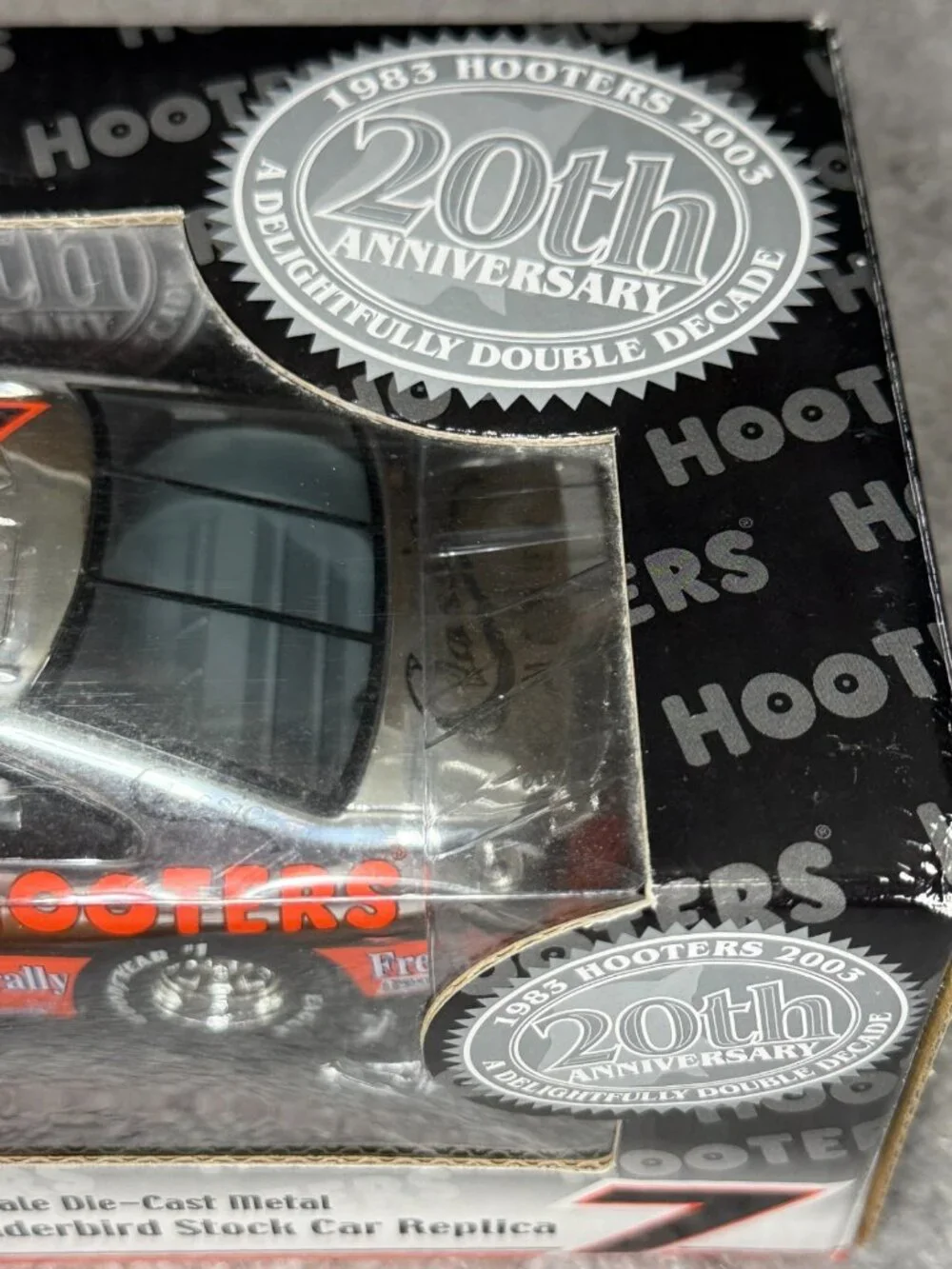 2003 Alan Kulwicki #7 Racing Champions Hooters Ford Thunderbird 1:24 Diecast